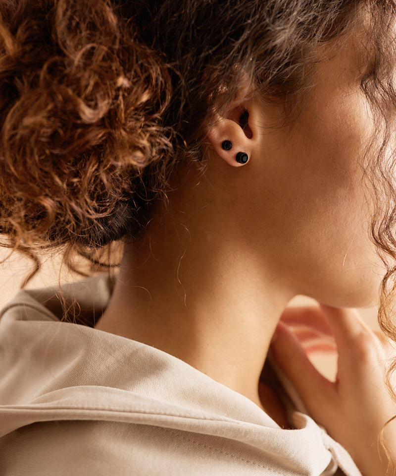 Black Titanium - Bezel Earring 5 mm